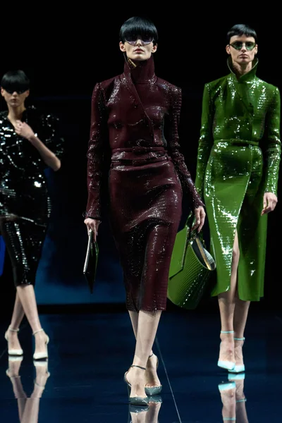 Look 1